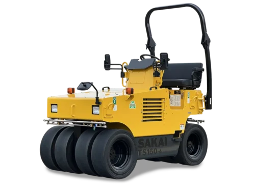 Front view of the 3-ton class SAKAI TS160-4 pneumatic tire asphalt roller.